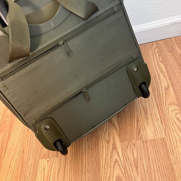 Calpak Murphie Underseat Carry-On Luggage Olive Green - Picture 7 of 16